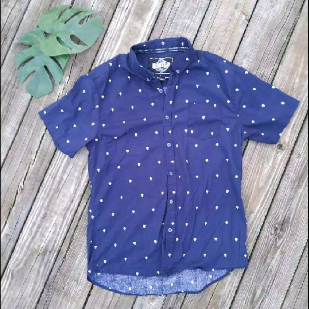 FIVE POINTS INDUSTRIES Alien head button down!